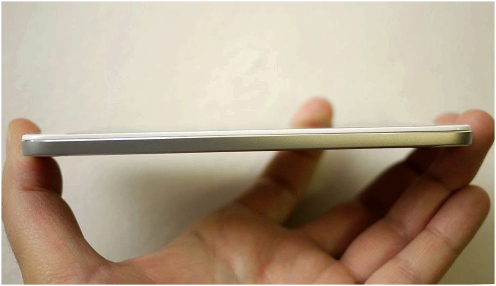 Обзор смартфона Huawei Ascend G7: "середнячок" с экстерьером