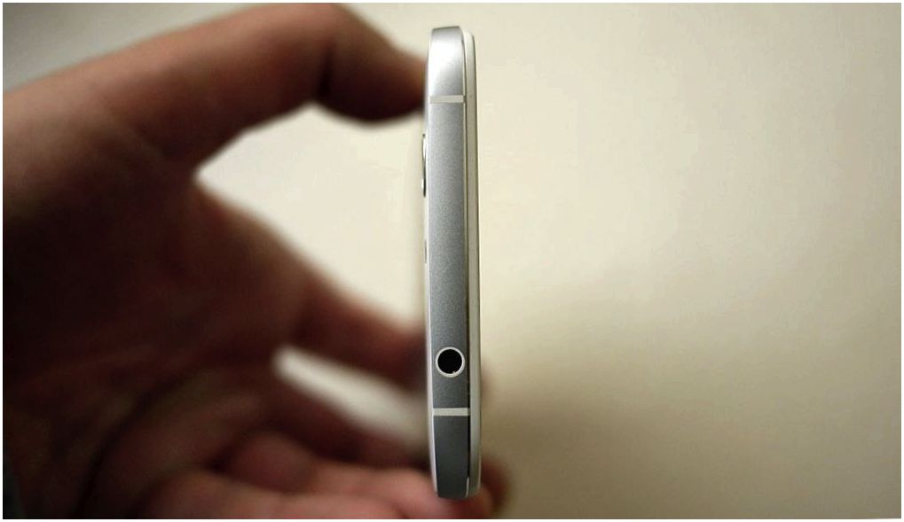 Обзор смартфона Huawei Ascend G7: "середнячок" с экстерьером