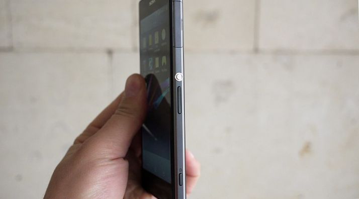 Продолжение последовало. Обзор смартфона Sony Xperia Z1