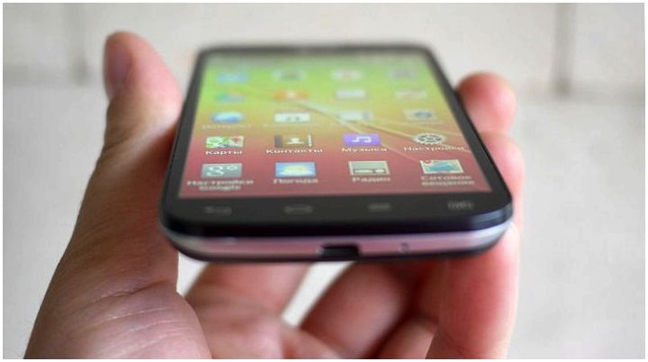 Без стука не входить. Обзор смартфона LG L90
