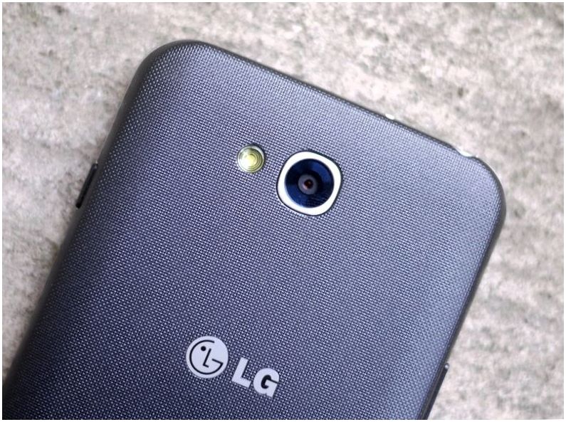 Без стука не входить. Обзор смартфона LG L90