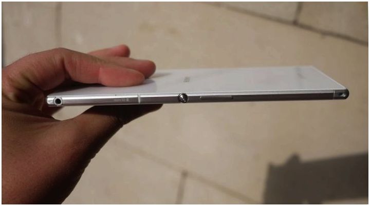 Много - не мало. Обзор "гигантофона" Sony Xperia Z Ultra (много, маленький, обзор, гигантофона, sony, xperia) Много - не мало. Обзор "гигантофона" Sony Xperia Z Ultra