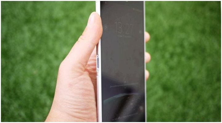 Много - не мало. Обзор "гигантофона" Sony Xperia Z Ultra (много, маленький, обзор, гигантофона, sony, xperia) Много - не мало. Обзор "гигантофона" Sony Xperia Z Ultra