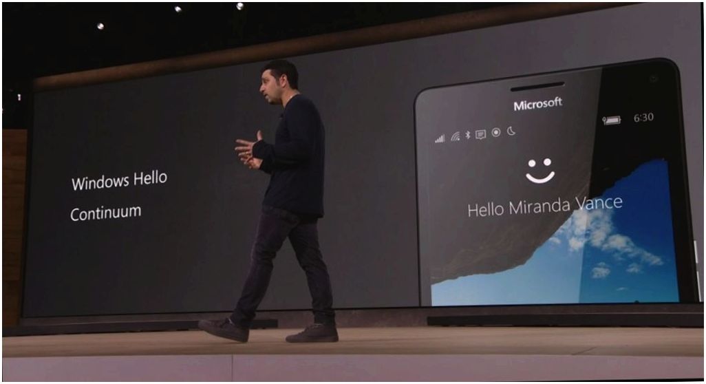 Microsoft представила свой первый ноутбук и другие новинки