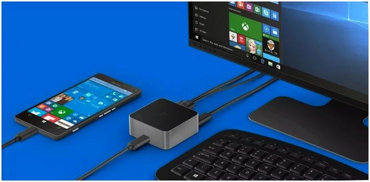 Microsoft представила свой первый ноутбук и другие новинки
