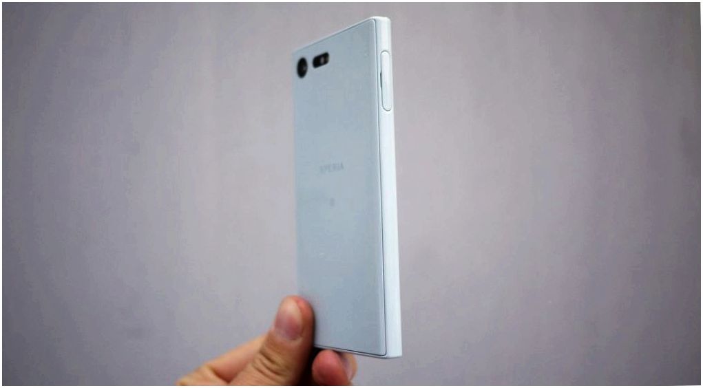 Обзор смартфона Sony Xperia X Compact: малыш почти без компромиссов