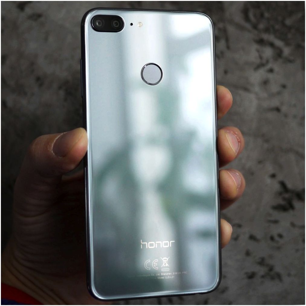 Обзор смартфона Honor 9 Lite: середнячок без лишнего "сахара"