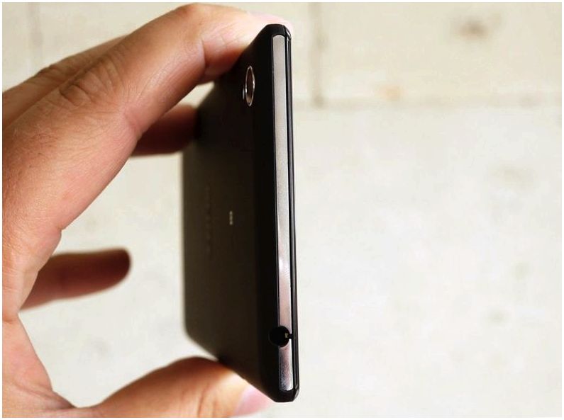 Обзор смартфона Sony Xperia T3: за ним не заржавеет
