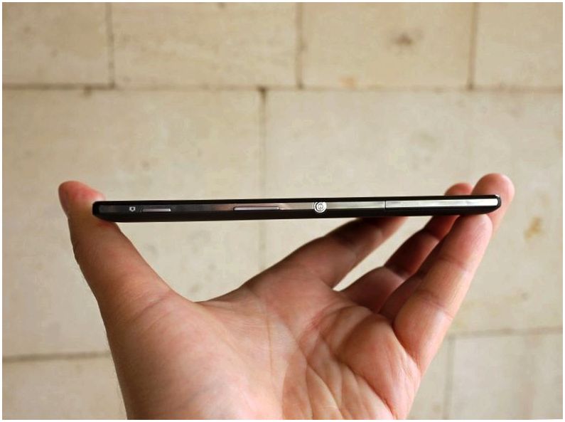 Обзор смартфона Sony Xperia T3: за ним не заржавеет