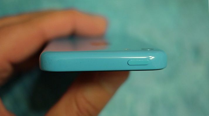 Пластмассовая жизнь. Обзор смартфона iPhone 5c