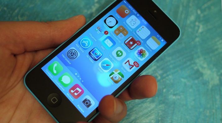 Пластмассовая жизнь. Обзор смартфона iPhone 5c
