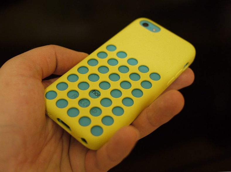 Пластмассовая жизнь. Обзор смартфона iPhone 5c