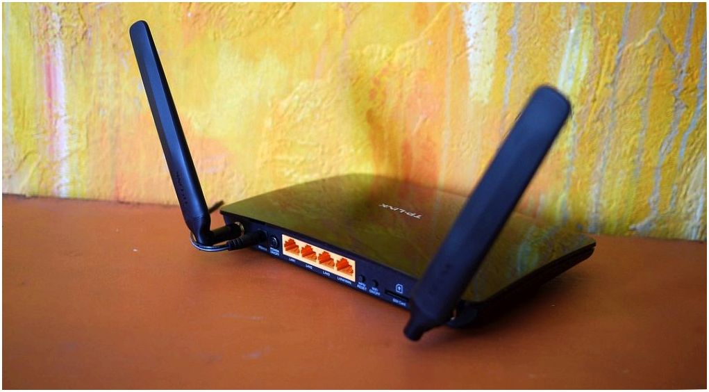 Обзор беспроводного 4G LTE-роутера TP-Link TL-MR6400: связной для дачи (обзор, беспроводного, lte-роутера, tp-link) Обзор беспроводного 4G LTE-роутера TP-Link TL-MR6400: связной для дачи