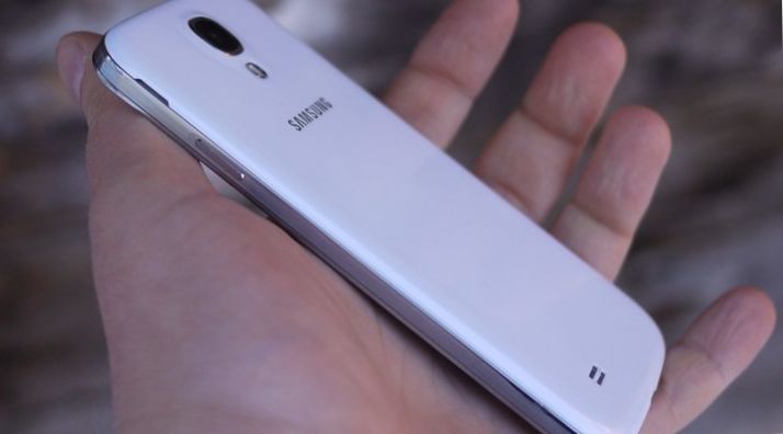Пластиковый король. Один день с Samsung Galaxy S4