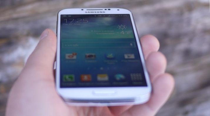 Пластиковый король. Один день с Samsung Galaxy S4